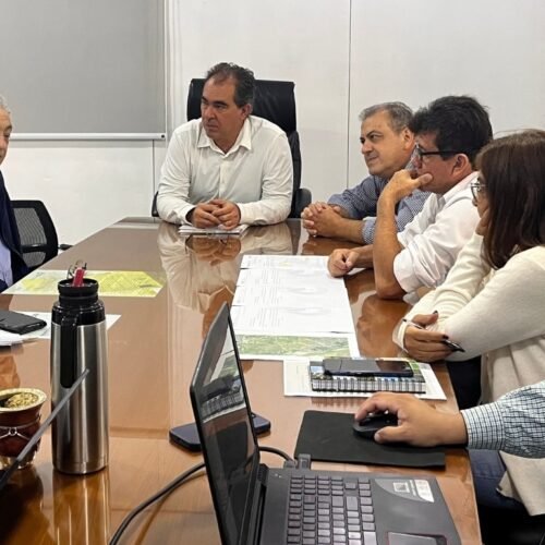 Analizan posibles obras hídricas para Paso de la Patria