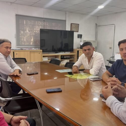 Tierras fiscales. Reunión con el intendente de San Miguel