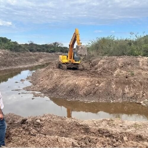 Supervisión de obras en el arroyo Gómez de Mercedes Supervisión de obras en el arroyo Gómez de Mercedes