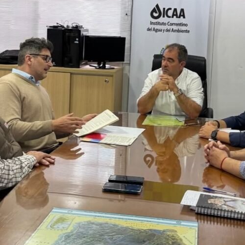 Firma de convenio con INTA para base de datos de precipitaciones Firma de convenio con INTA para base de datos de precipitaciones
